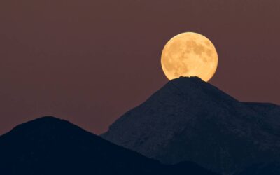 Guide de la pleine lune et ses influences en astrologie