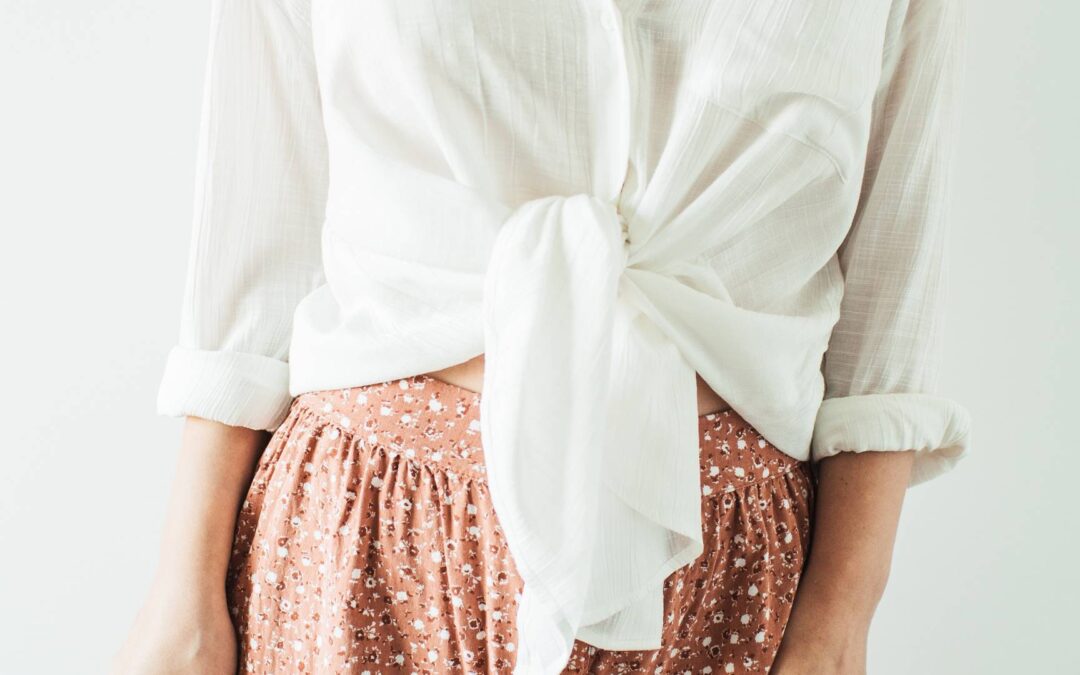 Comment recycler de vieux vêtements en nouvelles tenues chic