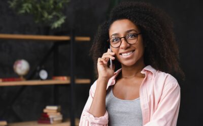 Consultation de voyance par téléphone : les avantages et les inconvénients